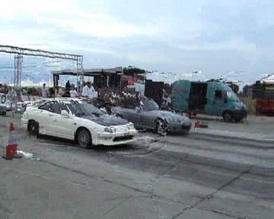Honda Integra Type R Vs. Honda S2000 Drag Race