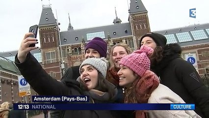 Le Rijksmuseum d'Amsterdam invite ses visiteurs à dessiner plutôt qu'à prendre des photos