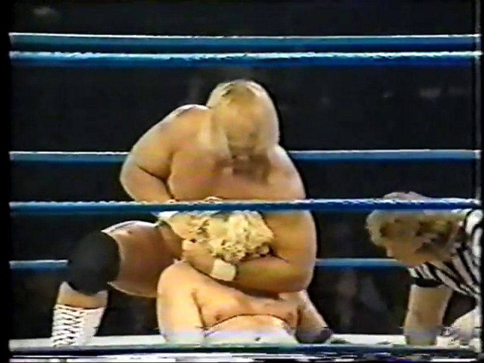 Hulk Hogan vs Bobby Duncum Sr. (rematch)
