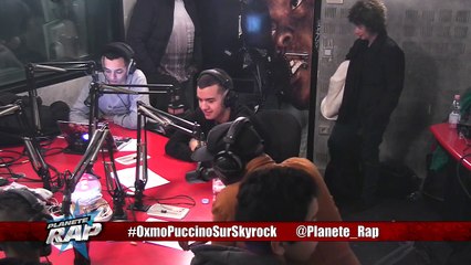 Demi Portion feat. Oxmo Puccino -Une chaise pour 2- en live dans Planète Rap!