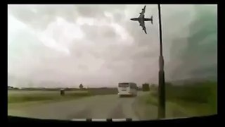 UNBELIVABLE Footage of a Plane Crash