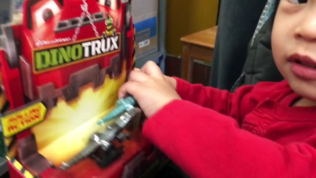 New DinoTrux Toy scraptors Tonka Fire rescue emergency rig and minecraft blind box alex