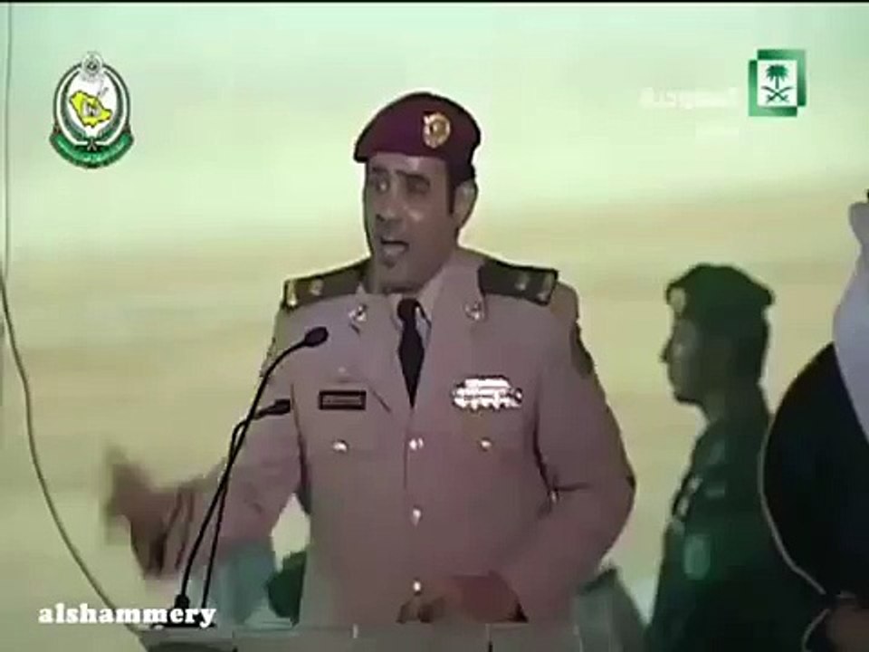 #شاهد #الملك سلمان يبكى متاثرا من قصيدة مشعل الحارثي