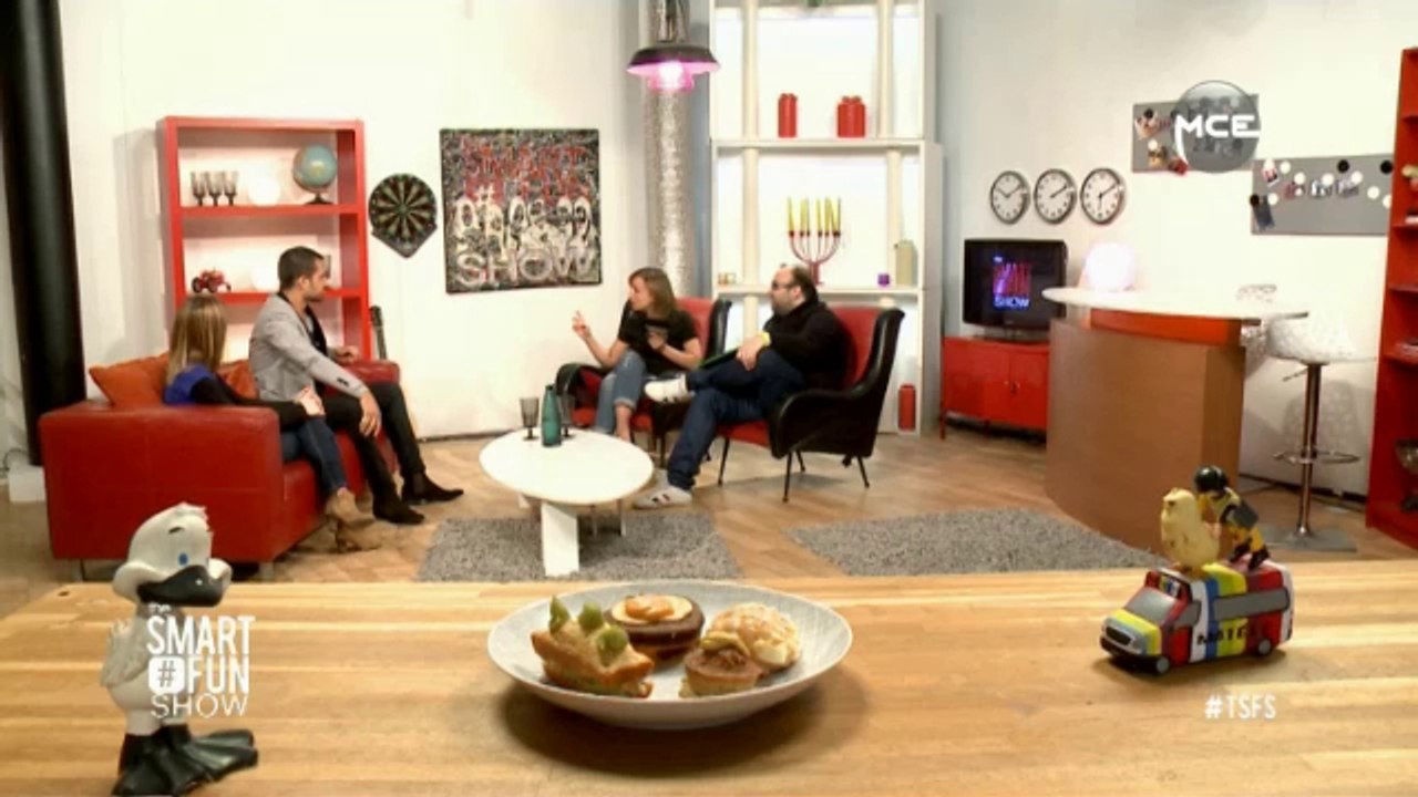Voir et revoir The Smart Fun Show avec Benjamin Kalifa, le chanteur Nicolas Loconte et le duo June et Lula sur MCEReplay