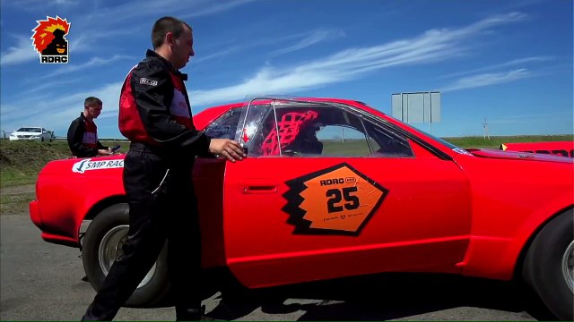 Nissan Skyline GT R R32 — 7.99 sec. @ 274 kph on 1/4 mile