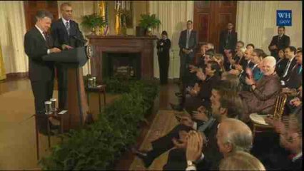 Obama promete 450 millones para apoyar la paz en Colombia en un nuevo marco