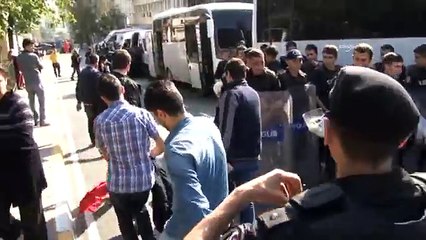 Hastane önünde açıklama yapan gruba polis müdahalesi