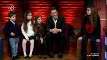 Mesut Özil ve Acun Ilıcalının kızları TV8de 1 Alp 3 Çocuk programının konuğu