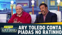 Ary Toledo conta piadas no Ratinho