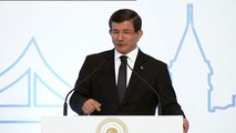Davutoğlu: Türkiye, özgür ve demokratik bir ülkedir