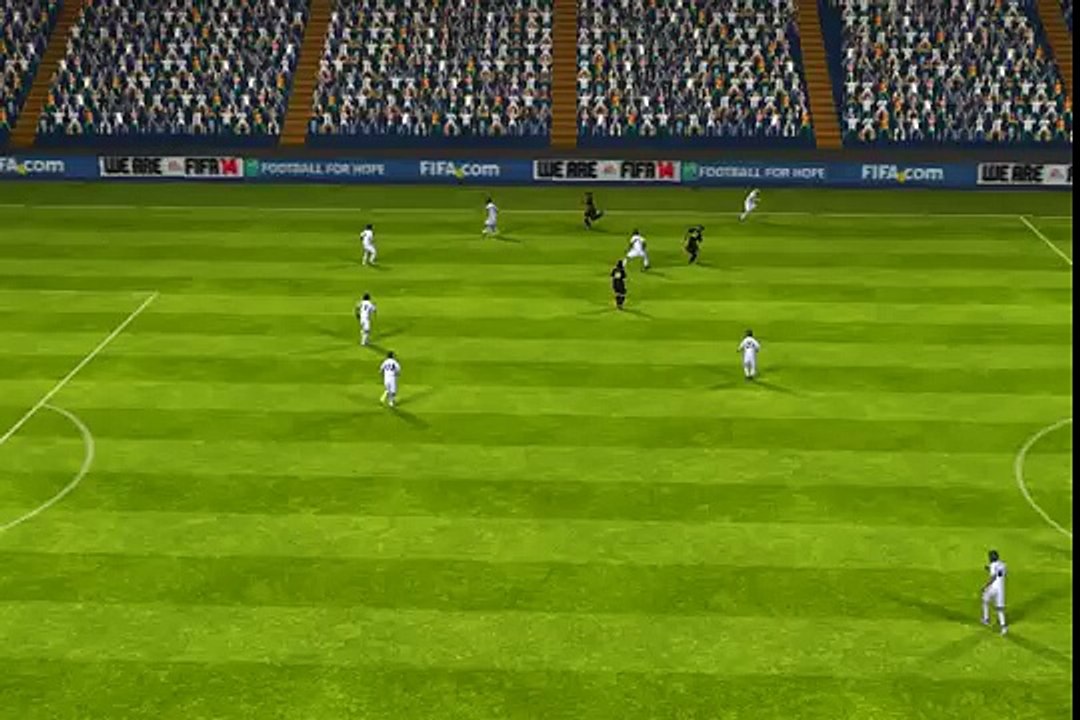 FIFA 14 iPhone/iPad - Real Madrid vs. FC Barcelona (Latest Sport)