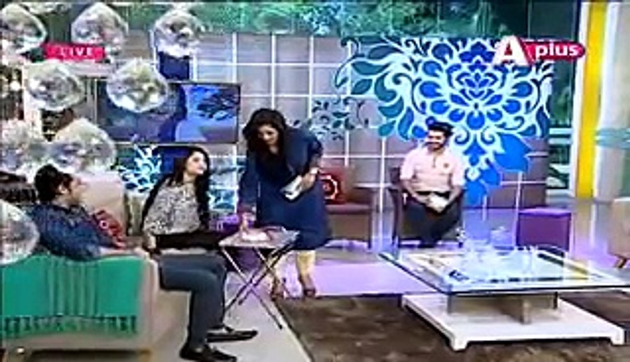 Neelam Munir Talking About Imran Hashmi and Imran Khan, Shahid Afridi