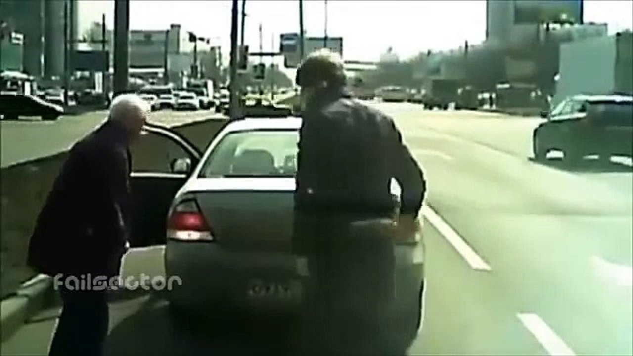 Потасовки на дороге 57