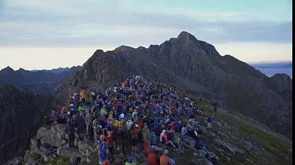 Dağın Tepesinde Konser Vermek