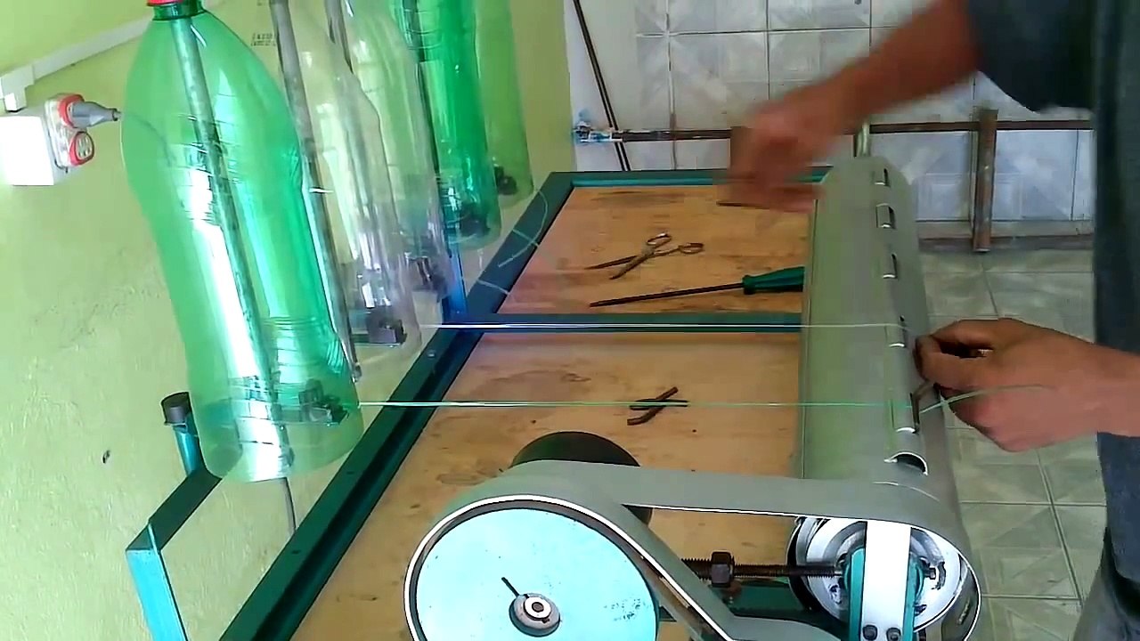 Станок для ленточной нарезки пластиковых бутылок