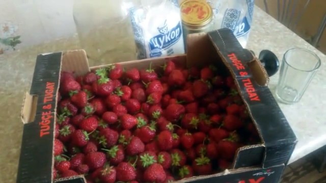 Компот из клубники на зиму. Домашняя консервация