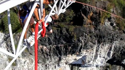 TOP FIVE BUNGEE JUMPS - PEOPLE ARE AWESOME