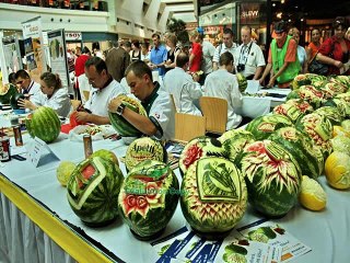 Арбузокарвинг - картинки с выставки