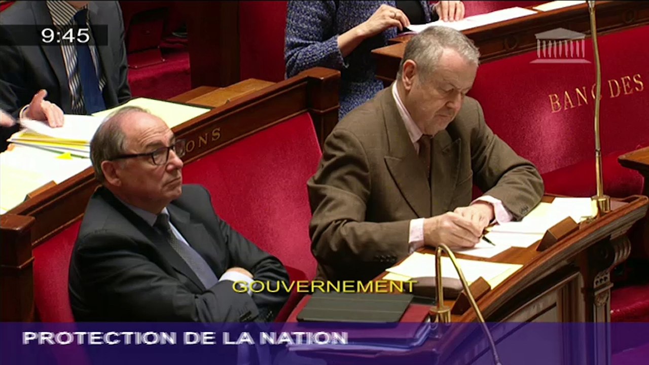 Manuel Valls annonce que 11 attentats ont été déjoués en 2015