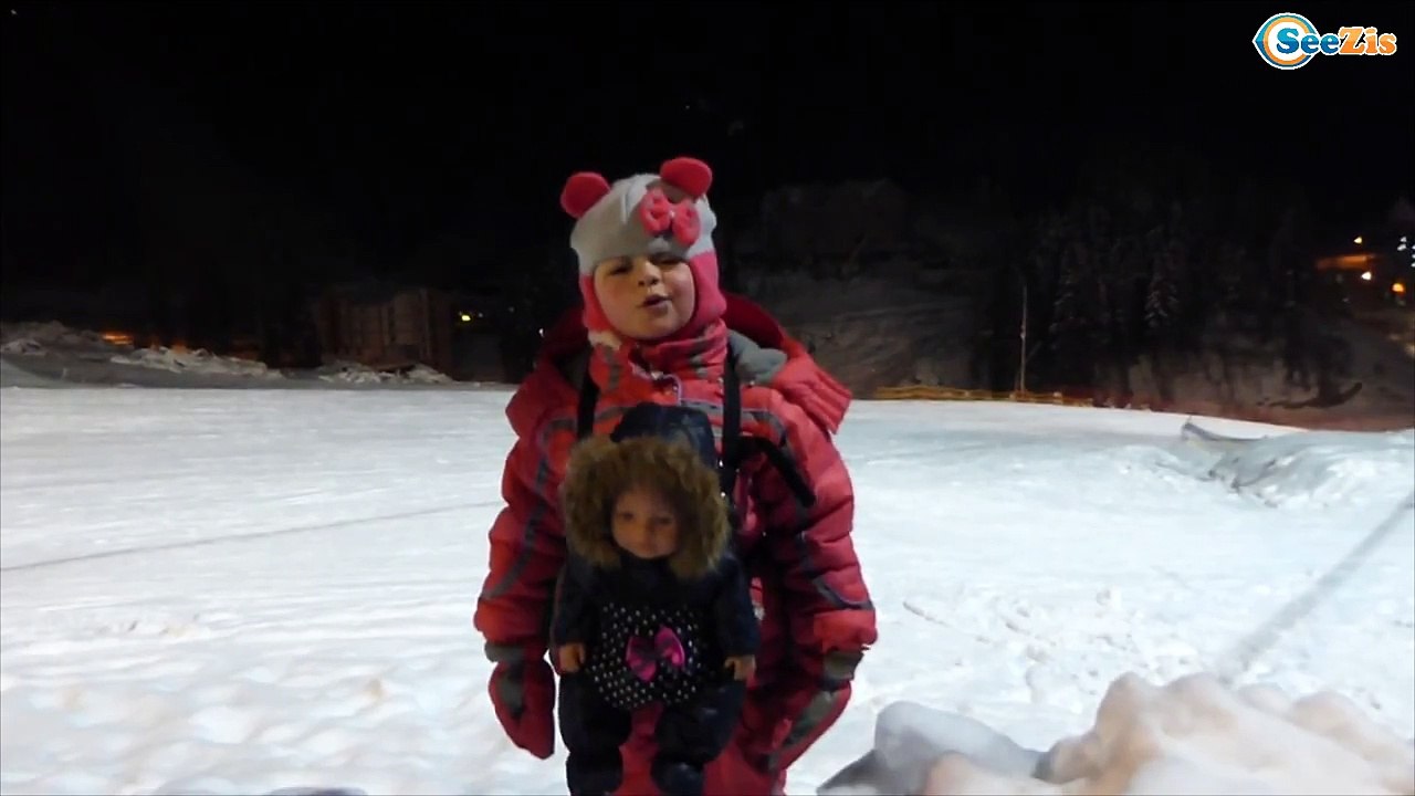 ✔ Кукла Беби Борн и Ярослава — прогулка по ночному Буковелю - Doll Baby Born - Holidays in Bukovel ✔