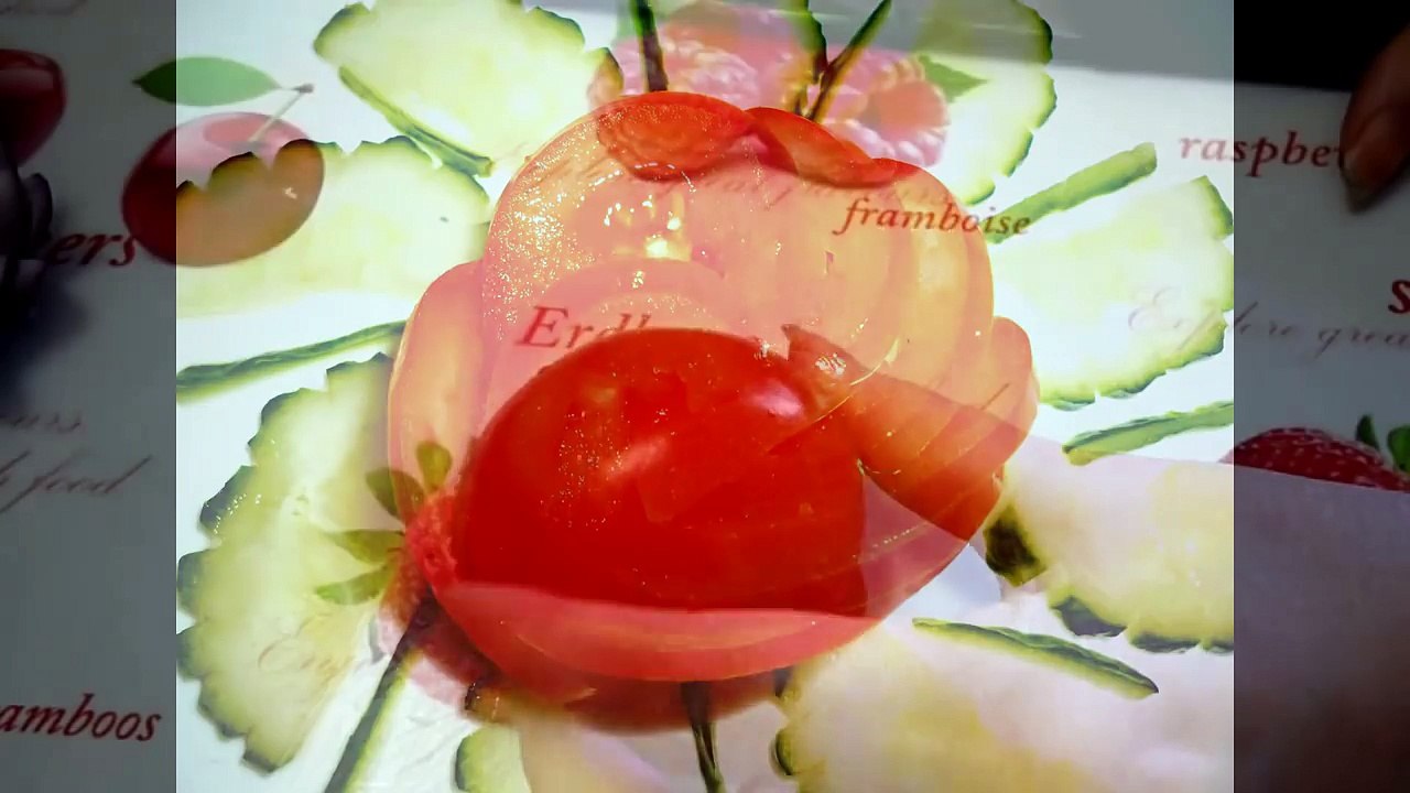 Роза из помидора. Карвинг из помидора. Decoration of Tomato Украшения из овощей