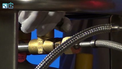 Шарик в криогене (-170°C) - опыты с жидким азотом