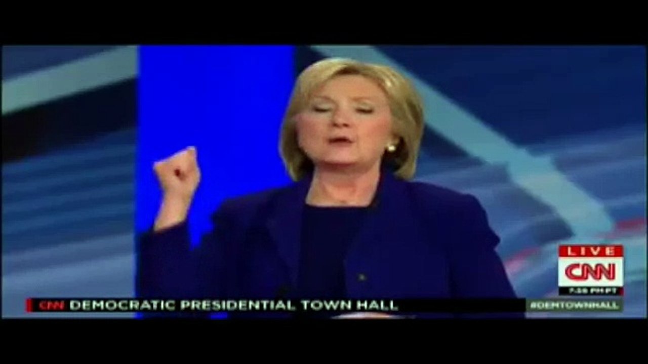 Clergy member in the Crowd Shakes his Head when Clinton Denfends Planned Parenthood | TheBlaze