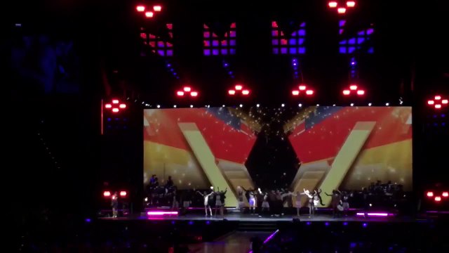 Madonna arbore le drapeau taïwanais sur scène