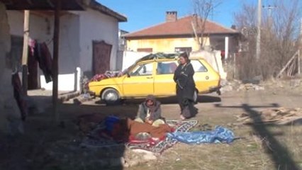 Mahalle Sakinleri Savaş Mağdurlarıyla Ekmeğini Paylaşıyor