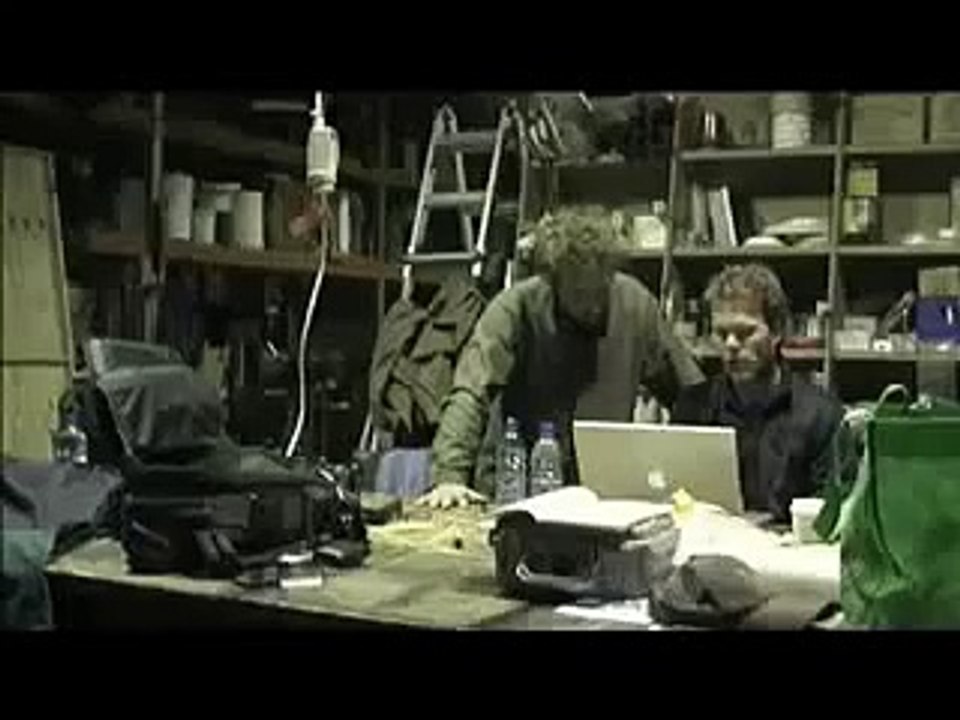 Я тебе молотком а ты мне огнетушителем