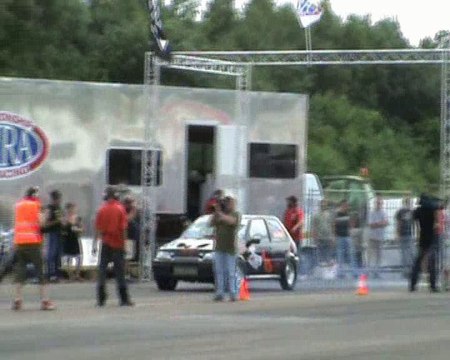 Ford Fiesta RS Turbo Vs. Nissan Almera Turbo