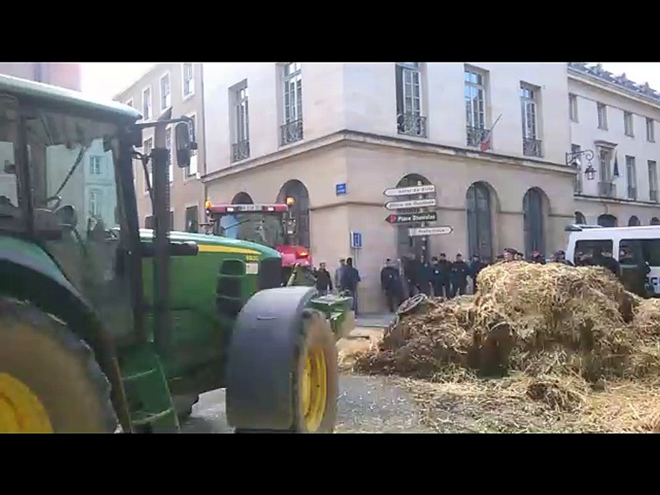 Nancy : l'opération fumier des agriculteurs en colère