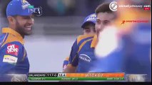 Watch the ‪HBL PSL‬'s first hat-trick by the golden-armed, golden-haired pacer Muhammad Aamir