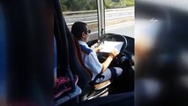 Otobüs şoförünün trafikte para sayması kamerada