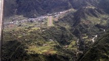 Landing Lukla airport - very very dangerous airport nepal