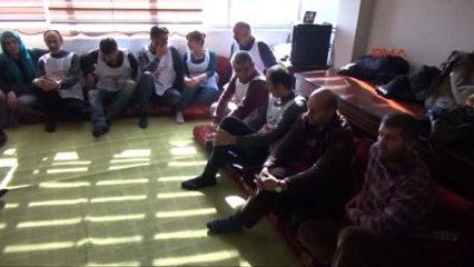 Hakkari'de Dönüşümlü Açlık Grevi