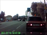 Russian Drivers - Pedestrian with Balls of Steel - автокатастрофа 2012