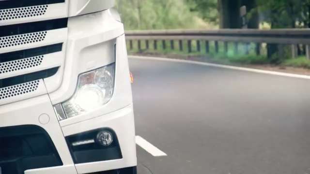 Présentation d'un camping-car de luxe