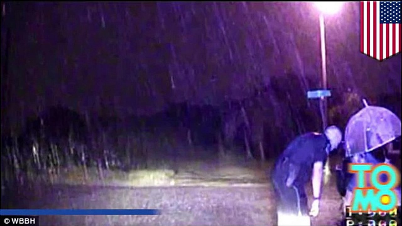 Полицейский пришёл на помощь инвалиду в грозу