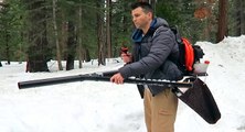 Il fabrique une impressionnante mitraillette de boules de neige