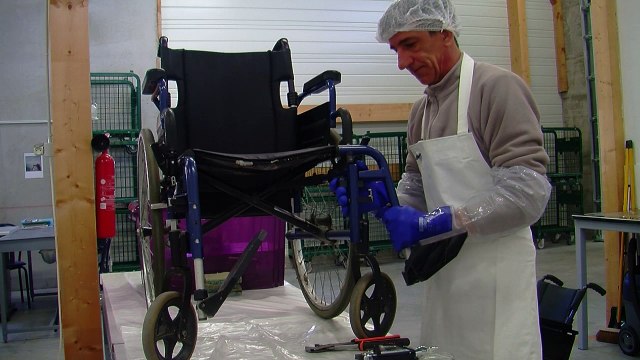 Haster, entreprise de recyclage de matériel médical, qui emploie des personnes en situation de handicap