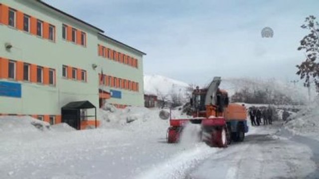 Bitlis Özel İdaresi'nden Karla Mücadele Desteği
