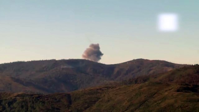 Пилот самолета Су 24, который разбился на границе с Сирией катапультировался