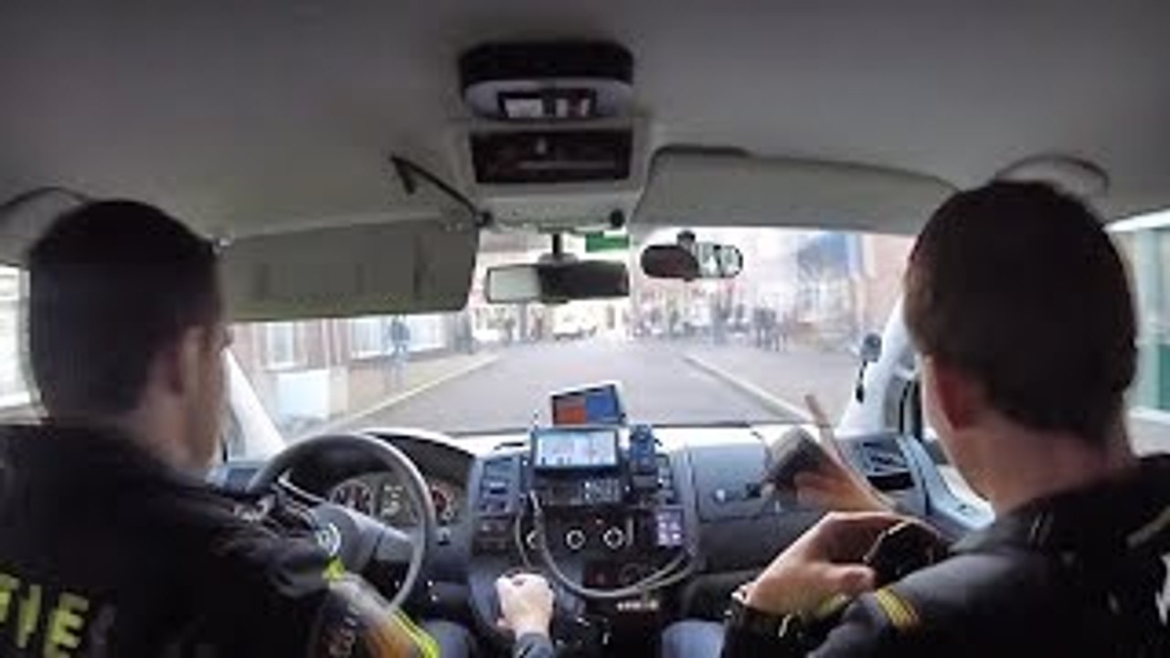 Police Chase Through Narrow Streets