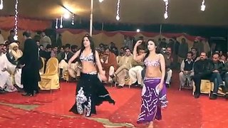 Best pakistani dance on shadi _ mehndi program 01