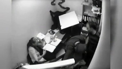 Ofis çalışanlarının üstüne tavandan işçi düştü