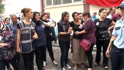 Şehit ablasının yürek yakan ifadeleri: Durun bir bakalım belki nefes alıyordur