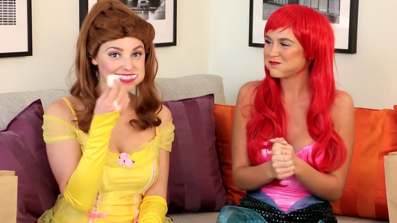 Ariel vs Belle Chubby Bunny Challenge, Little Mermaid vs Beauty and the Beast. DisneyToysFan