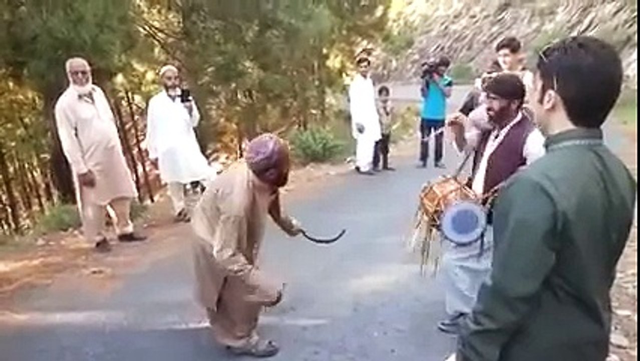 Pashto funny dance video