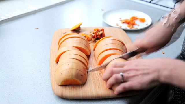 Baby Led Weaning - How To Feed Butternut Squash to Your Baby
